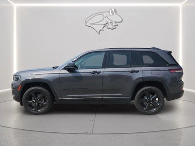 2022 Jeep Grand Cherokee Altitude