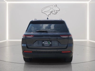 2022 Jeep Grand Cherokee Altitude