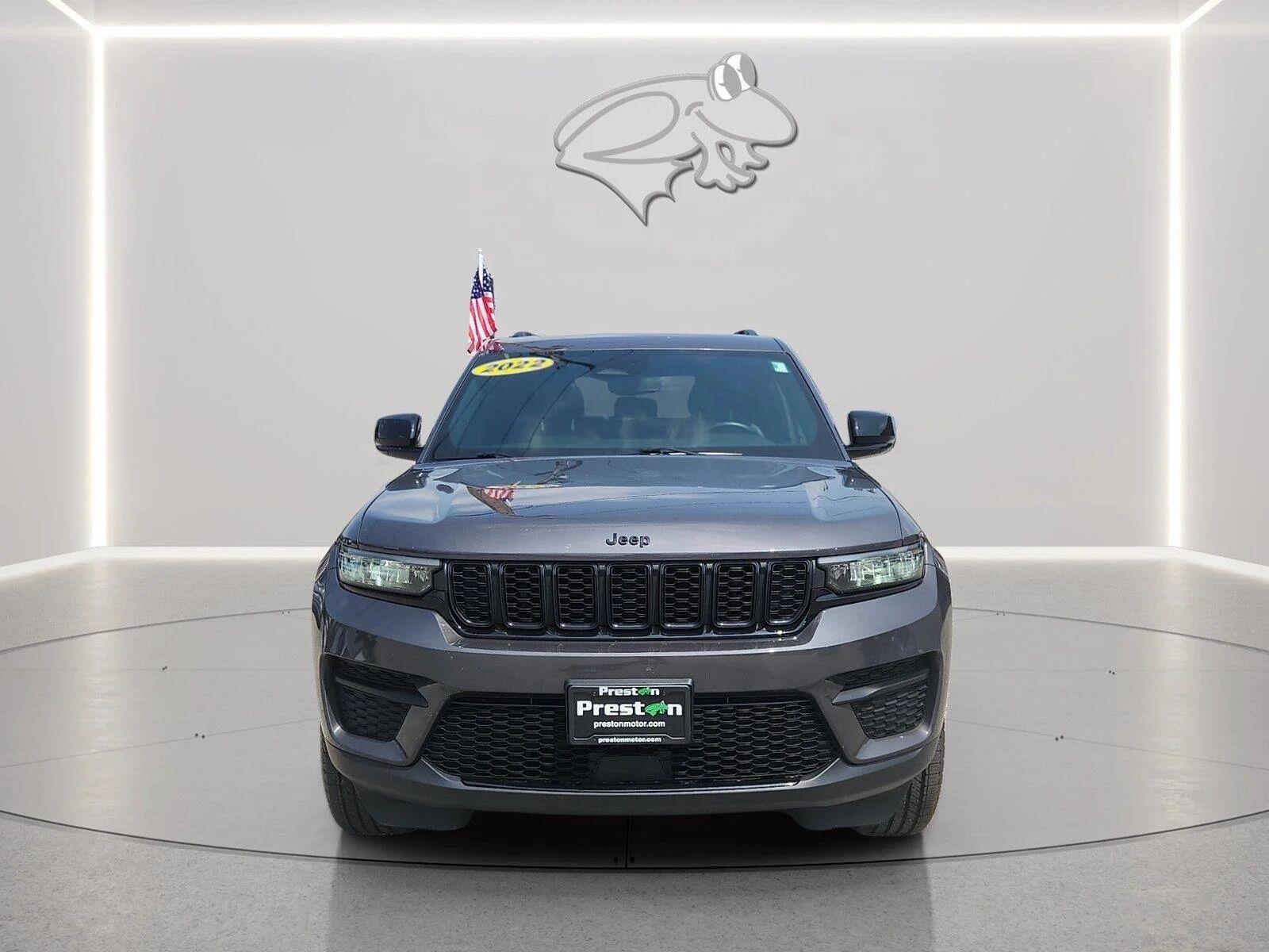 2022 Jeep Grand Cherokee Altitude