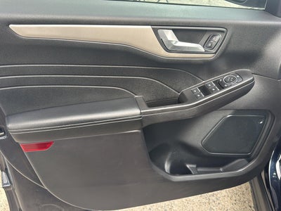 2021 Ford Escape SE Hybrid