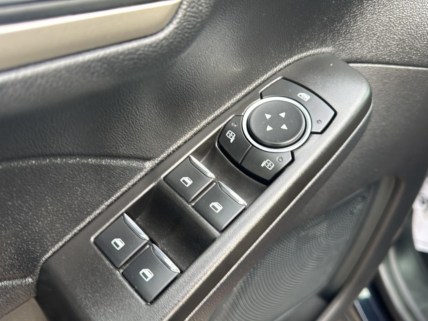 2021 Ford Escape SE Hybrid