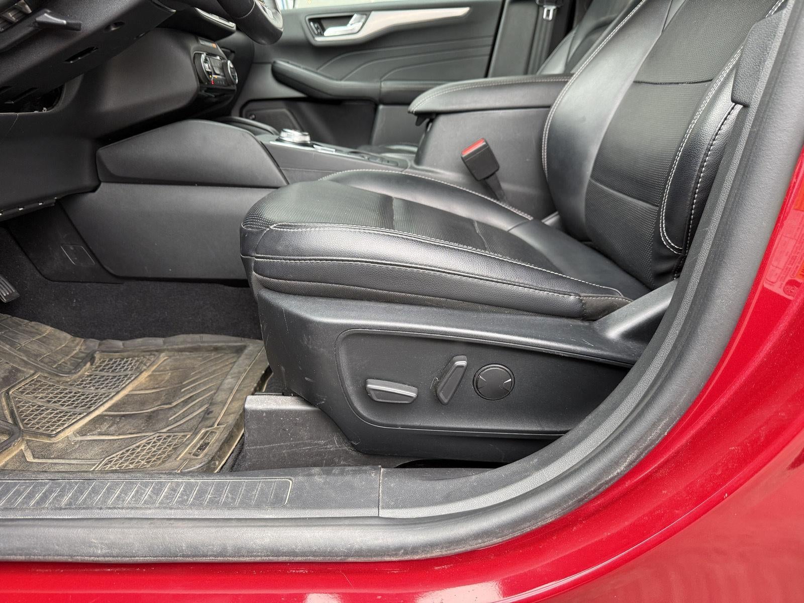 2021 Ford Escape Hybrid Titanium