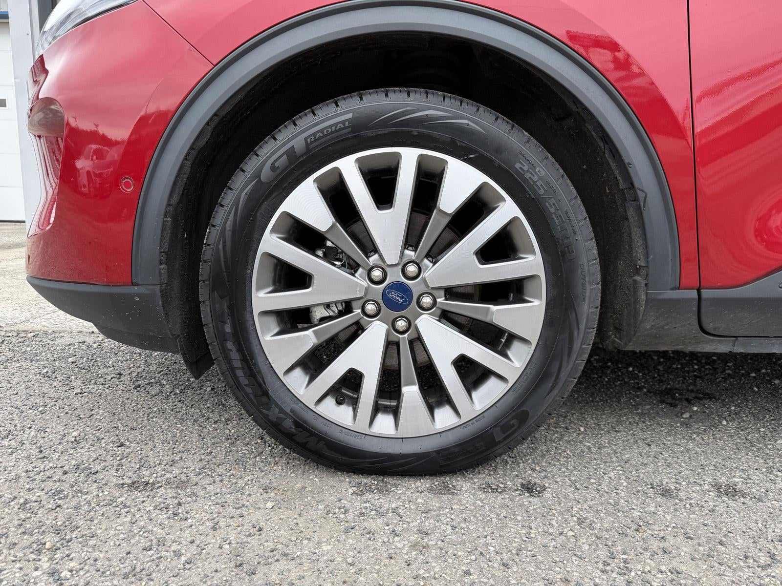 2021 Ford Escape Hybrid Titanium