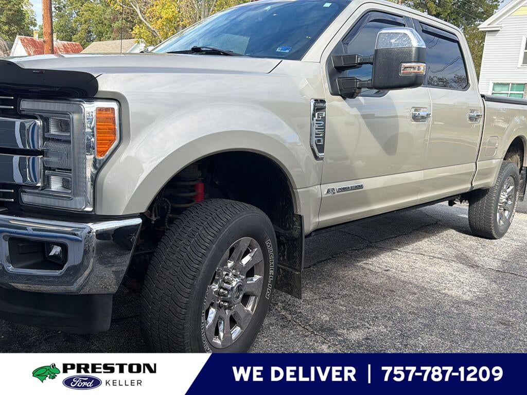 2017 Ford Super Duty F-250 Lariat