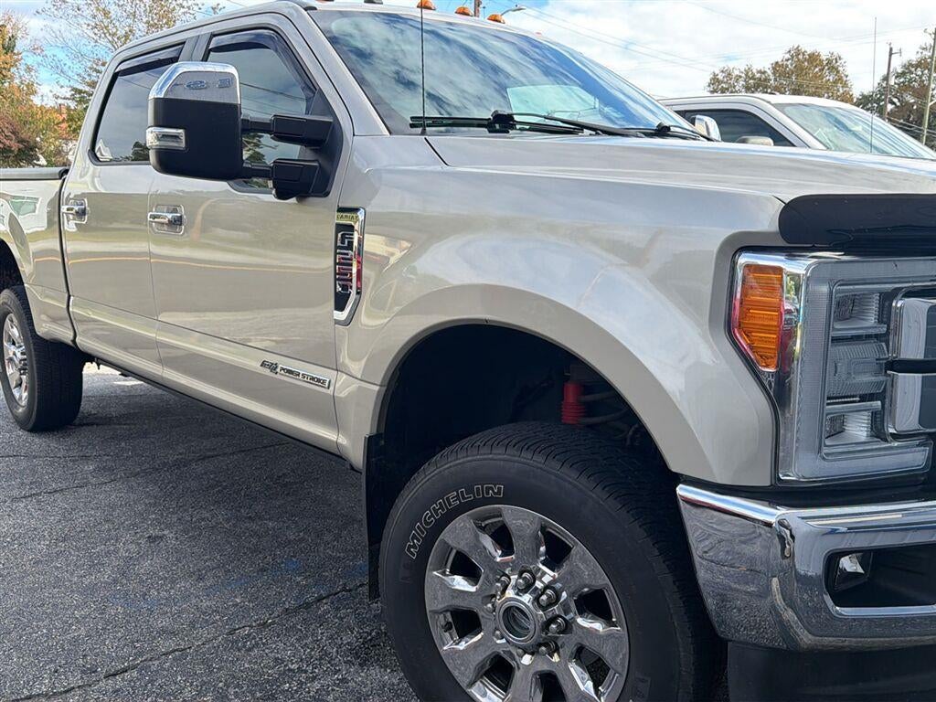 2017 Ford Super Duty F-250 Lariat