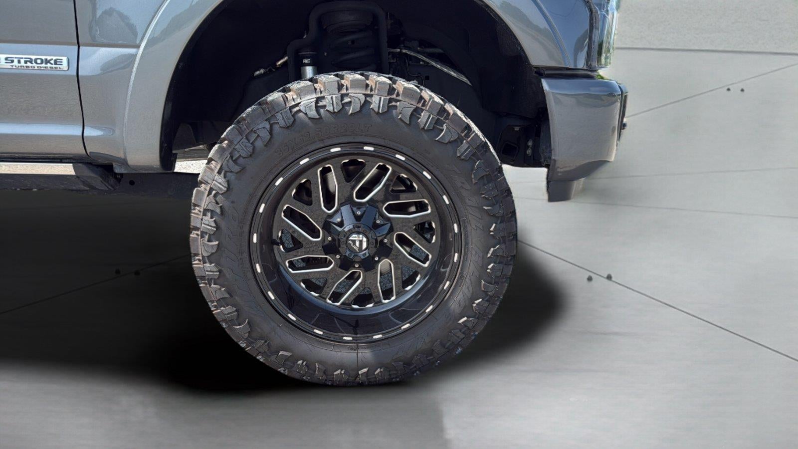 2022 Ford Super Duty F-250 Lariat