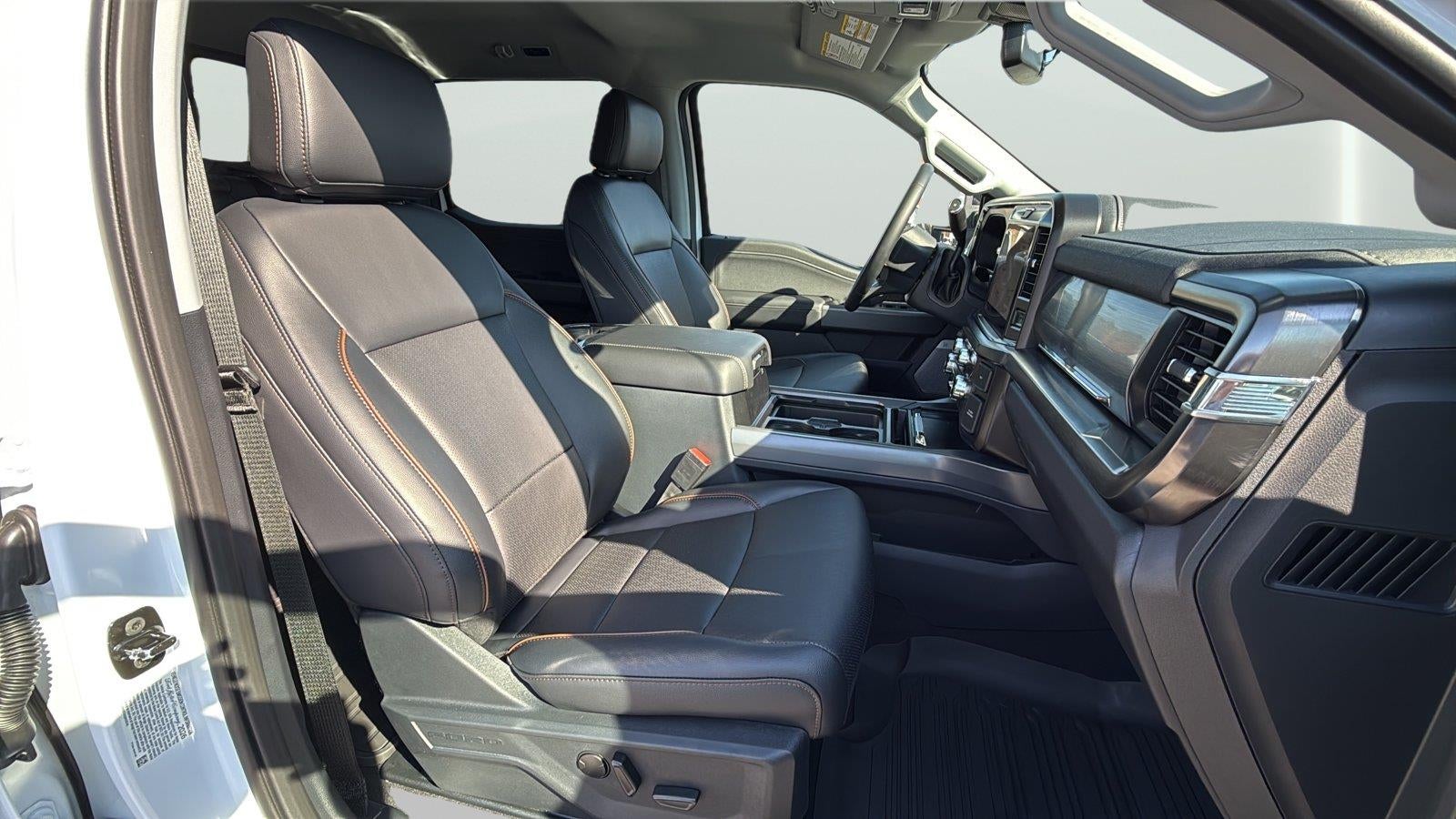 2027 Ford Super Duty F-350 Lariat