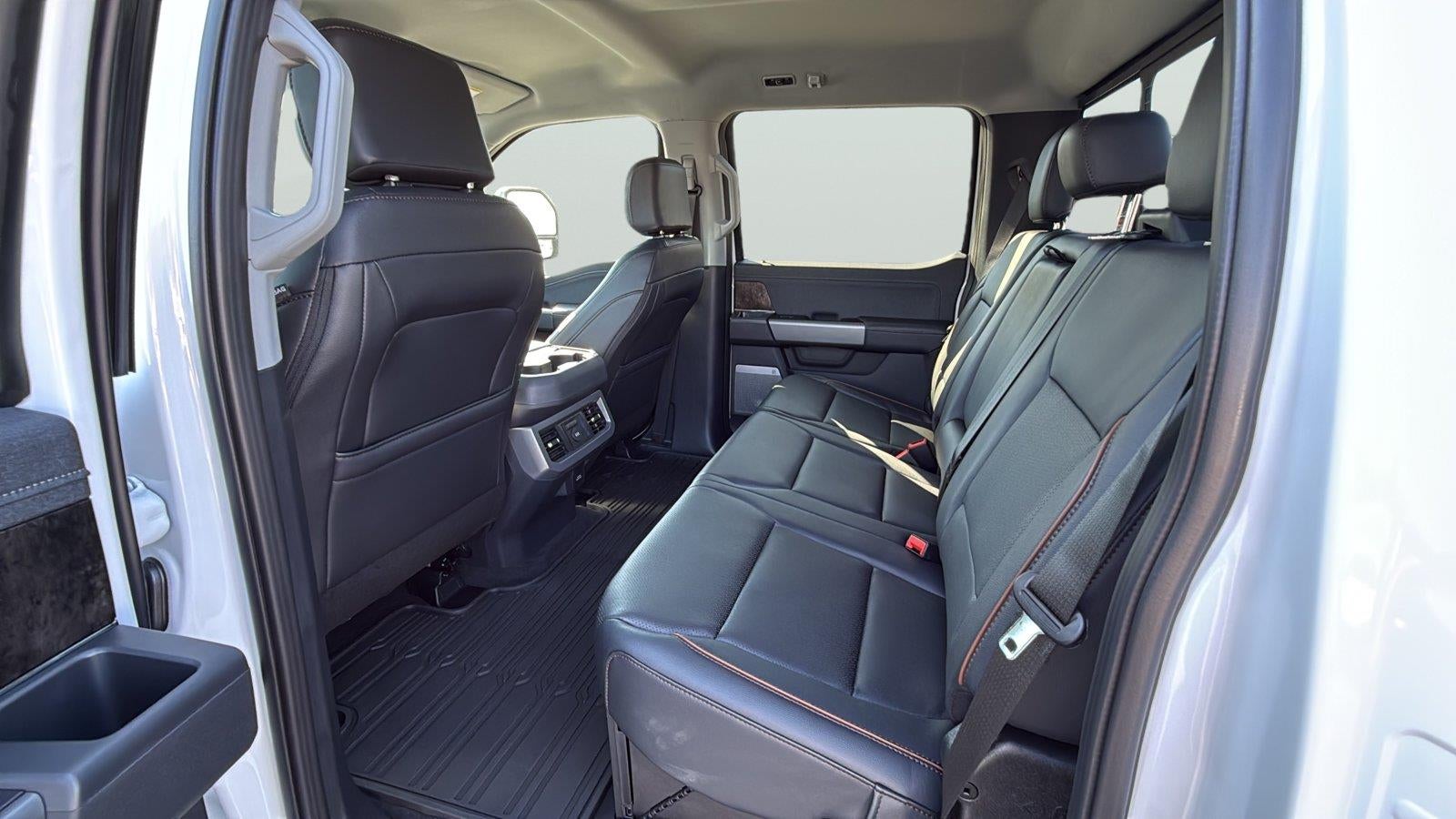 2027 Ford Super Duty F-350 Lariat
