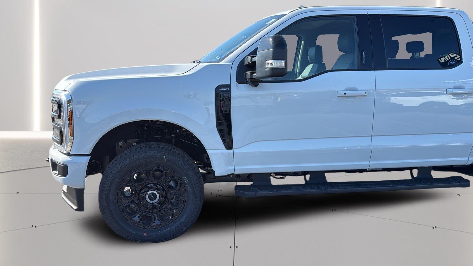 2027 Ford Super Duty F-350 Lariat