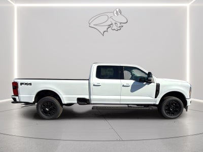 2027 Ford Super Duty F-350 Lariat