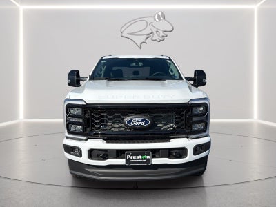 2027 Ford Super Duty F-350 Lariat