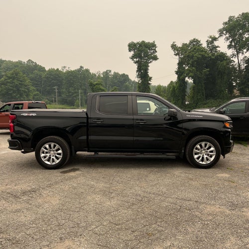 2022 Chevrolet Silverado 1500 Custom