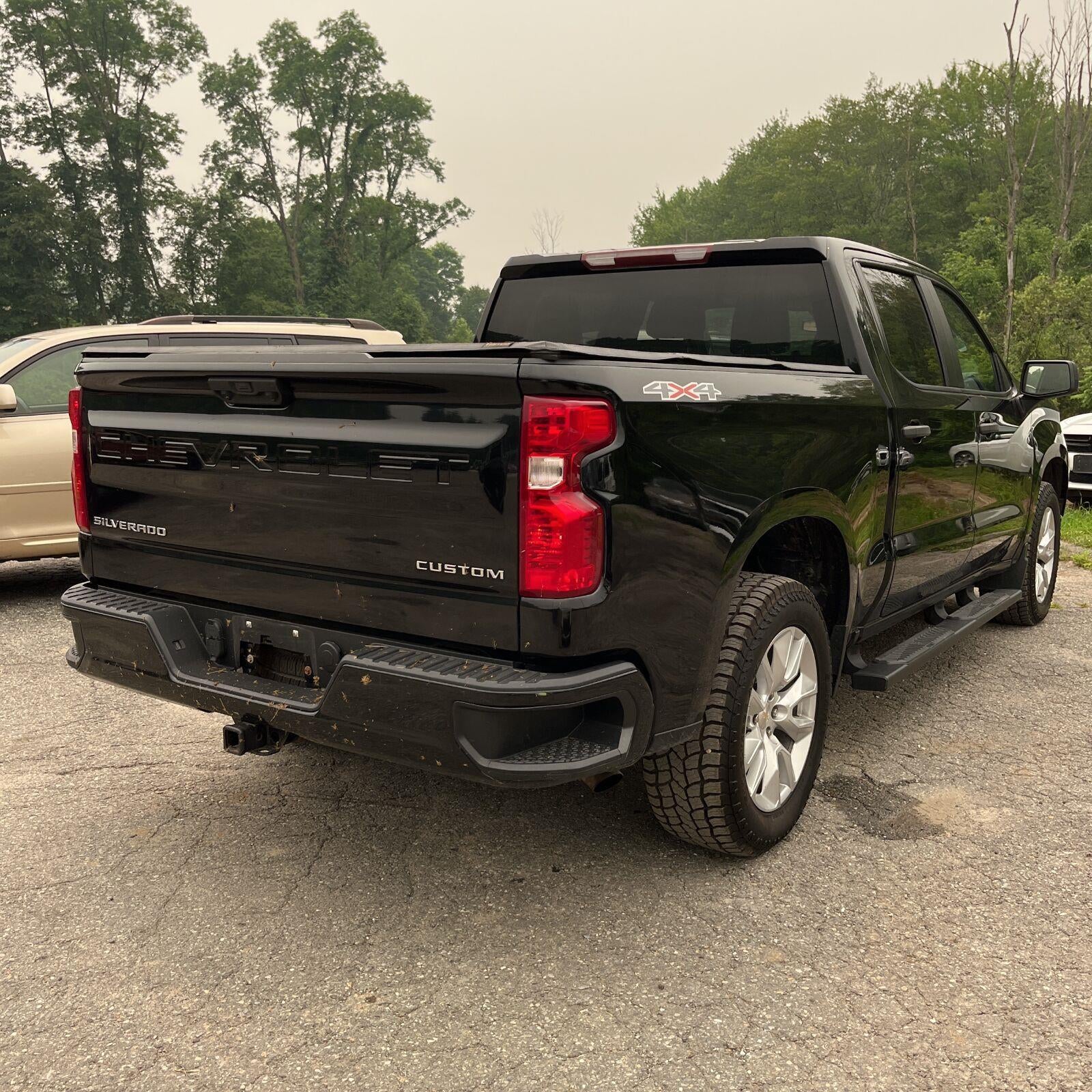 2022 Chevrolet Silverado 1500 Custom
