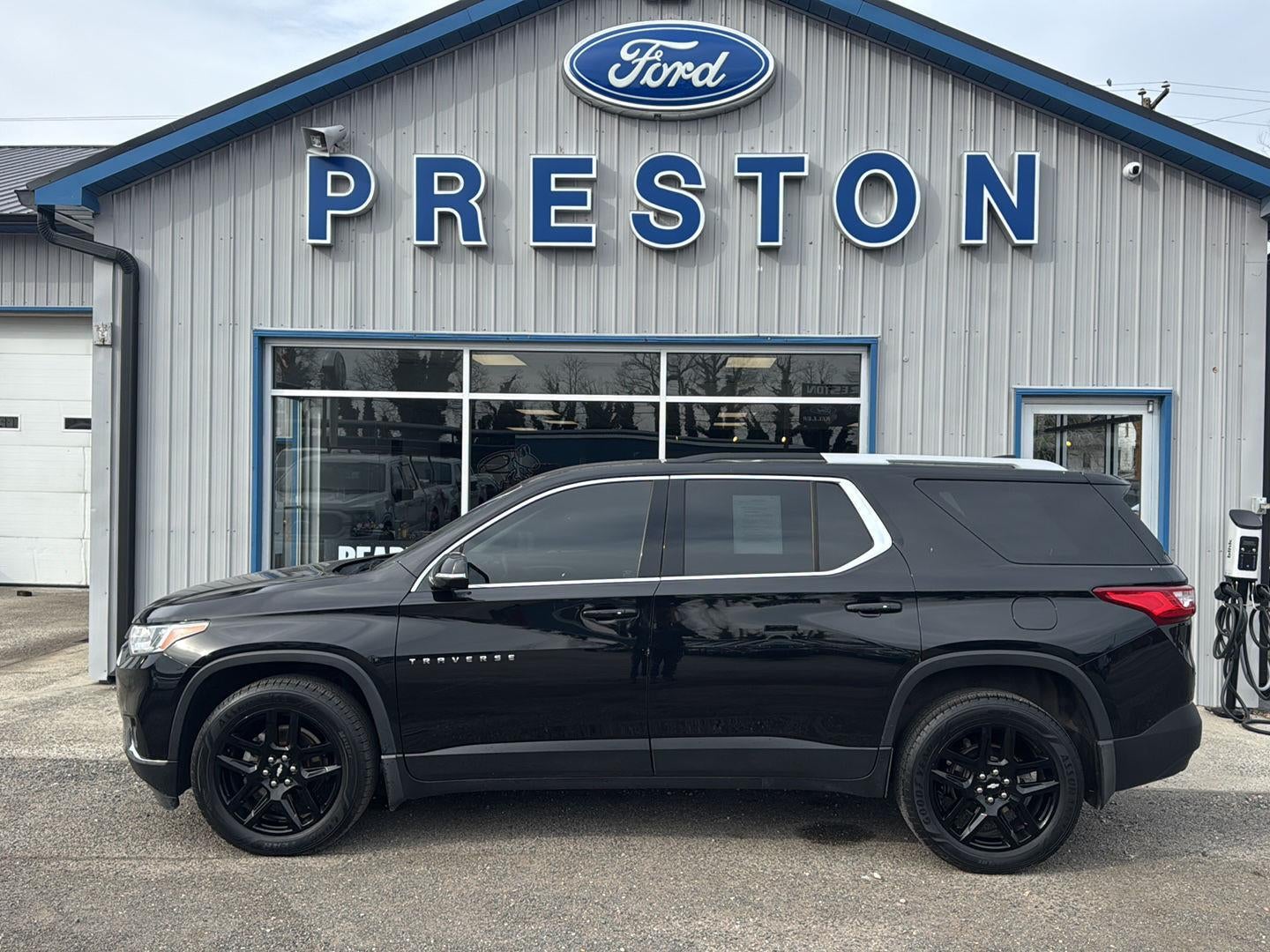 2018 Chevrolet Traverse LT Cloth