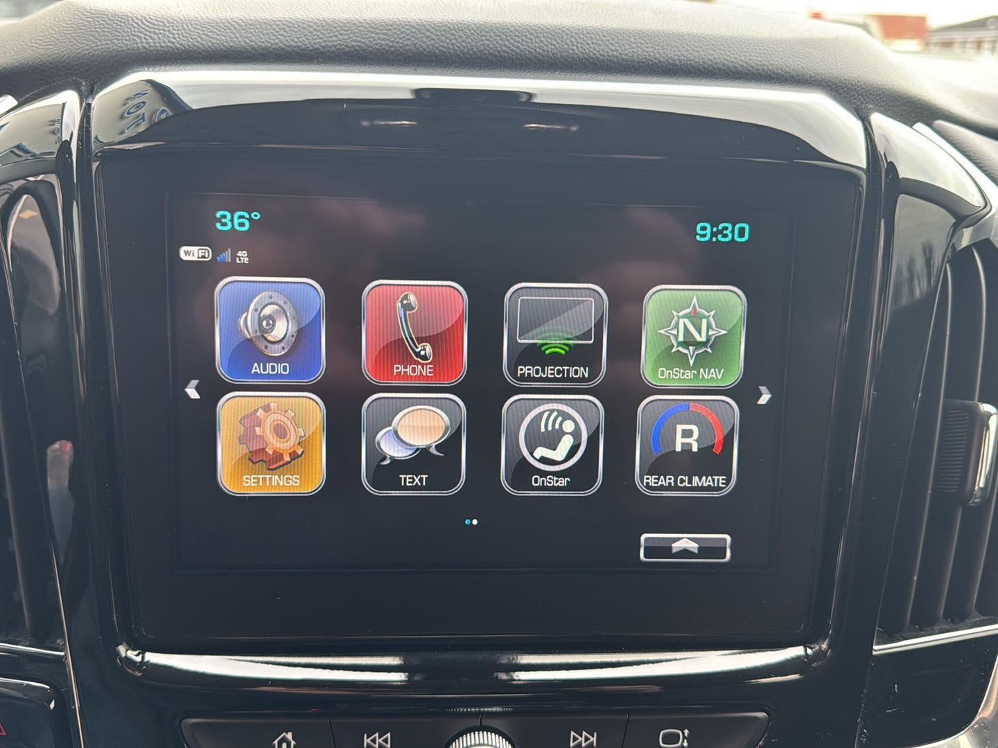 2018 Chevrolet Traverse LT Cloth