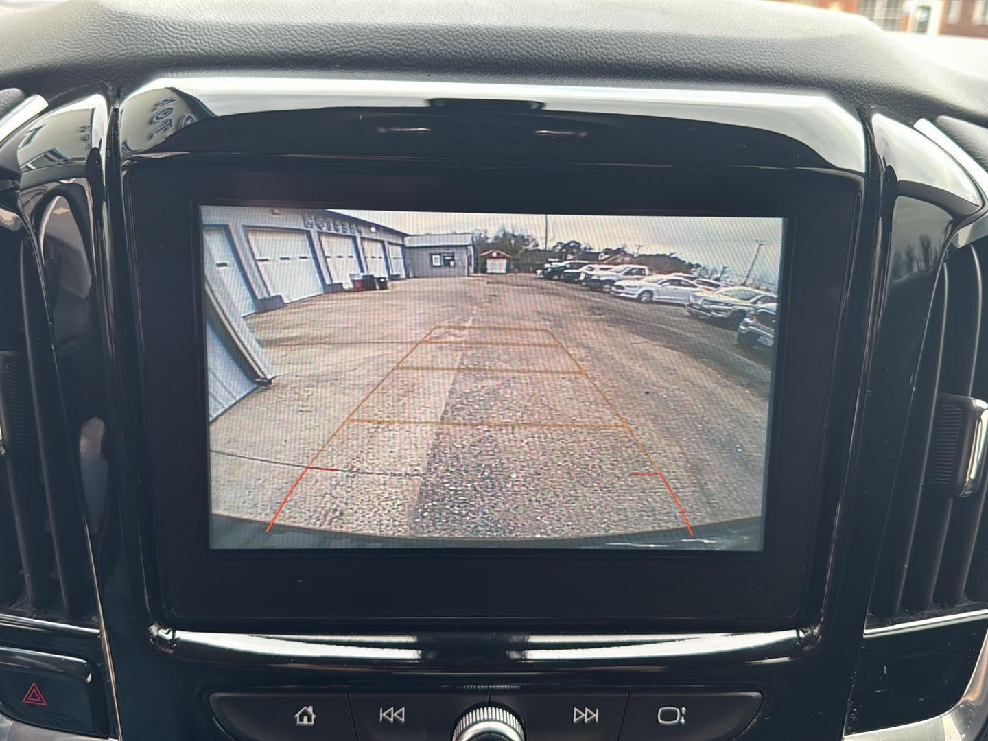 2018 Chevrolet Traverse LT Cloth