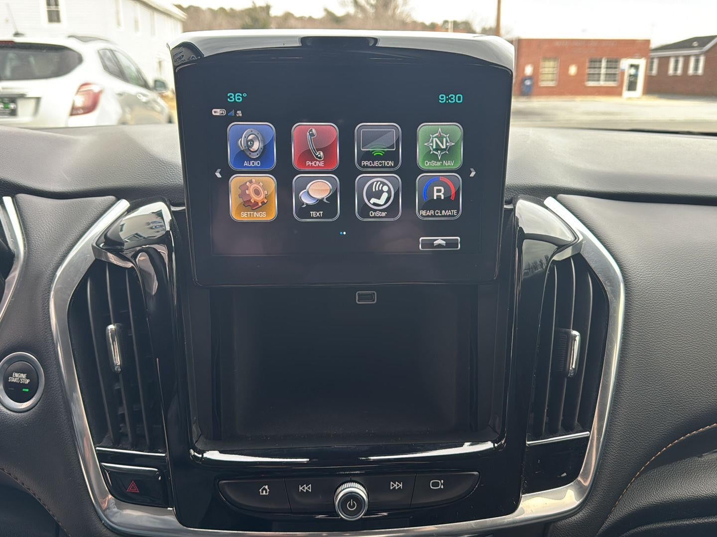 2018 Chevrolet Traverse LT Cloth