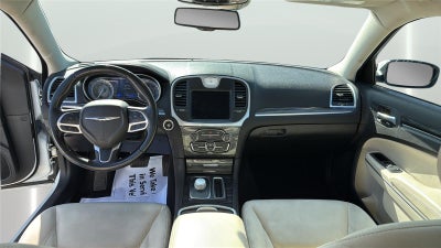 2022 Chrysler 300 Touring