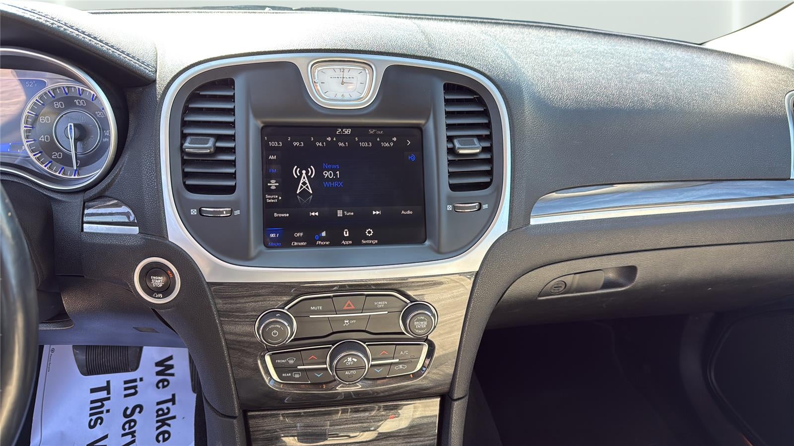 2022 Chrysler 300 Touring