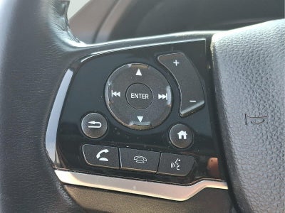 2022 Honda Pilot Touring w/Rear Captain's Chairs