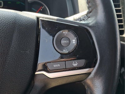 2022 Honda Pilot Touring w/Rear Captain's Chairs