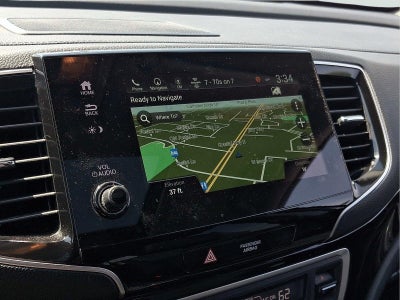 2022 Honda Pilot Touring w/Rear Captain's Chairs