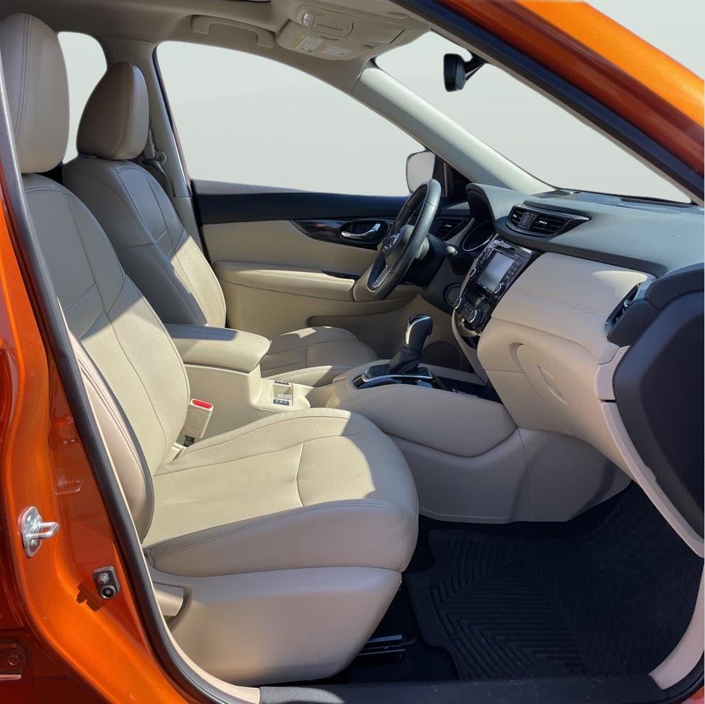 2017 Nissan ROGUE SL