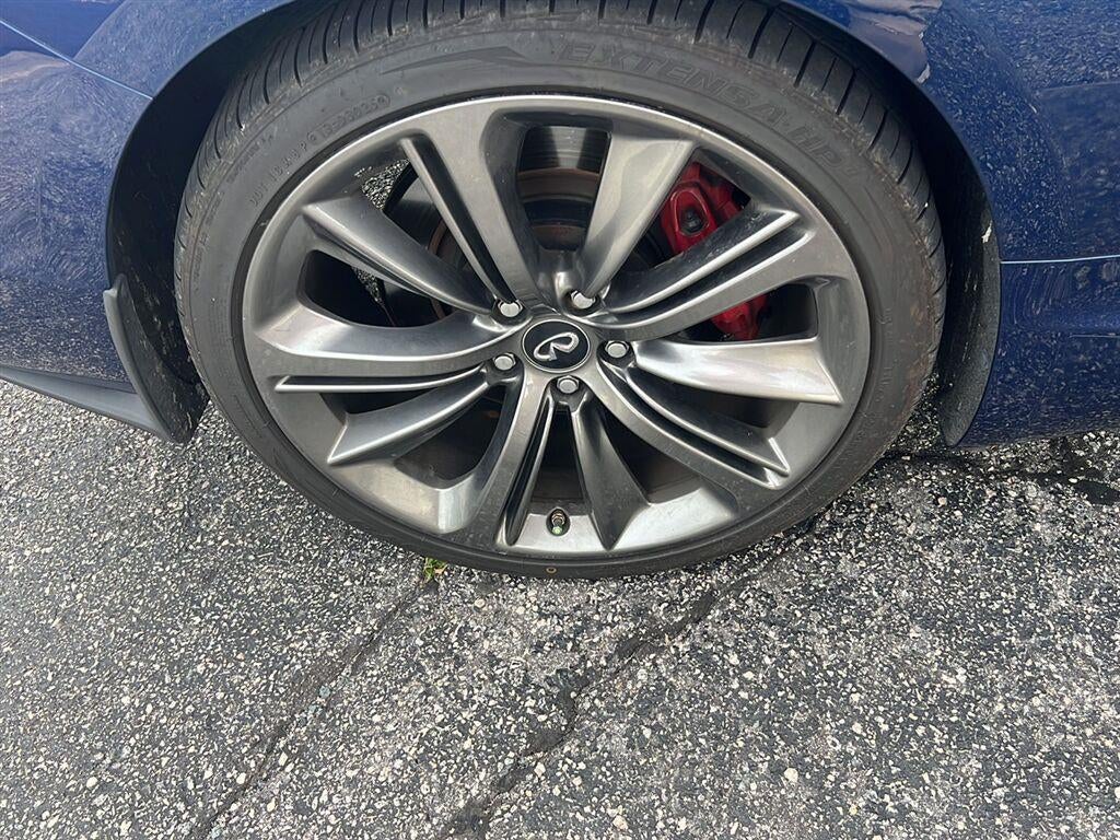 2019 INFINITI Q60 RED SPORT 400