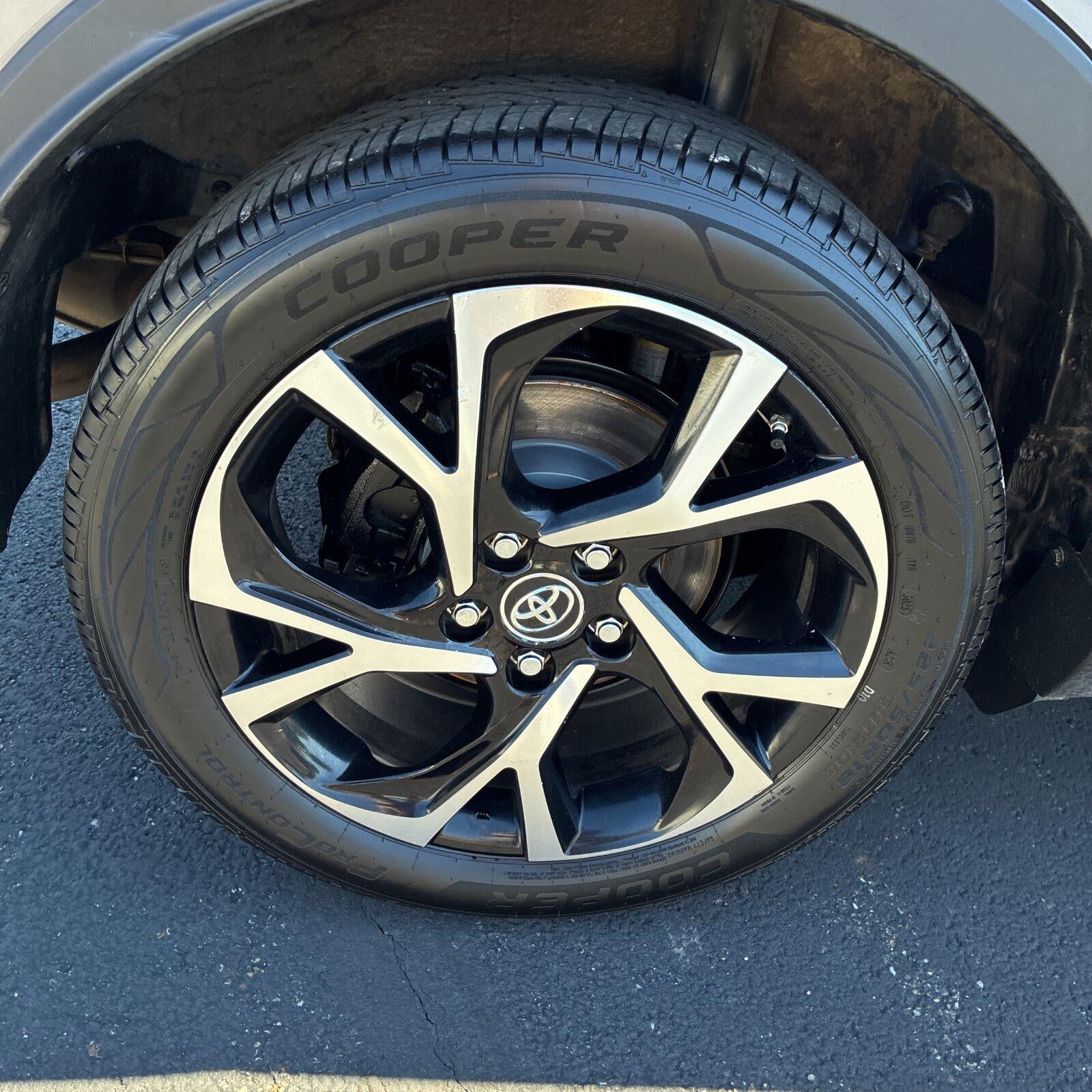2019 Toyota C-HR XLE