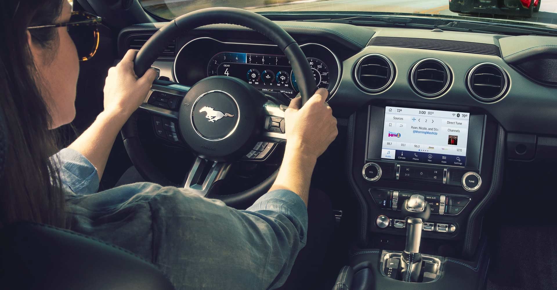 2022 Ford Mustang Interior